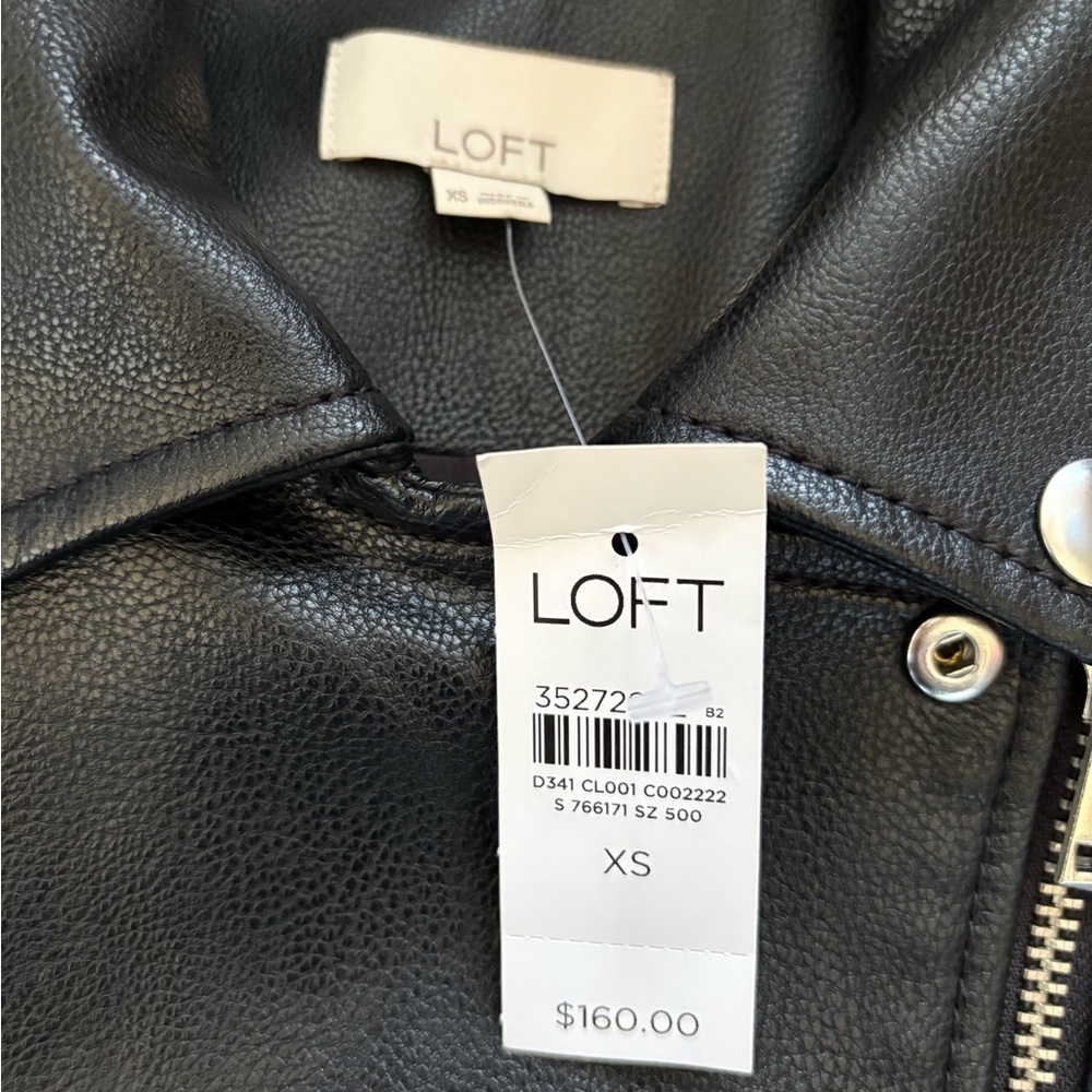 NWT LOFT Woman’s XS Black Leather Moto Asymmetrical Neckline Zip-Up Jacket - Picture 9 of 10